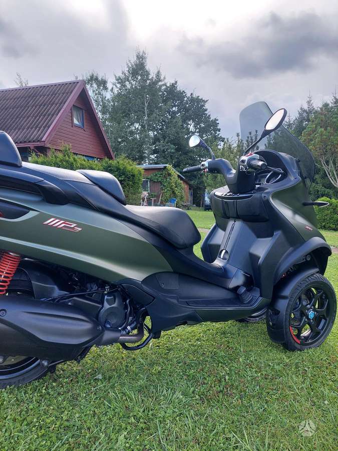 Piaggio MP3 350cc, trikes