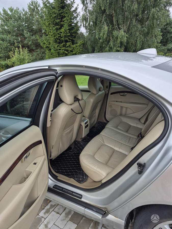 Volvo S80, 2.4 l., Седан