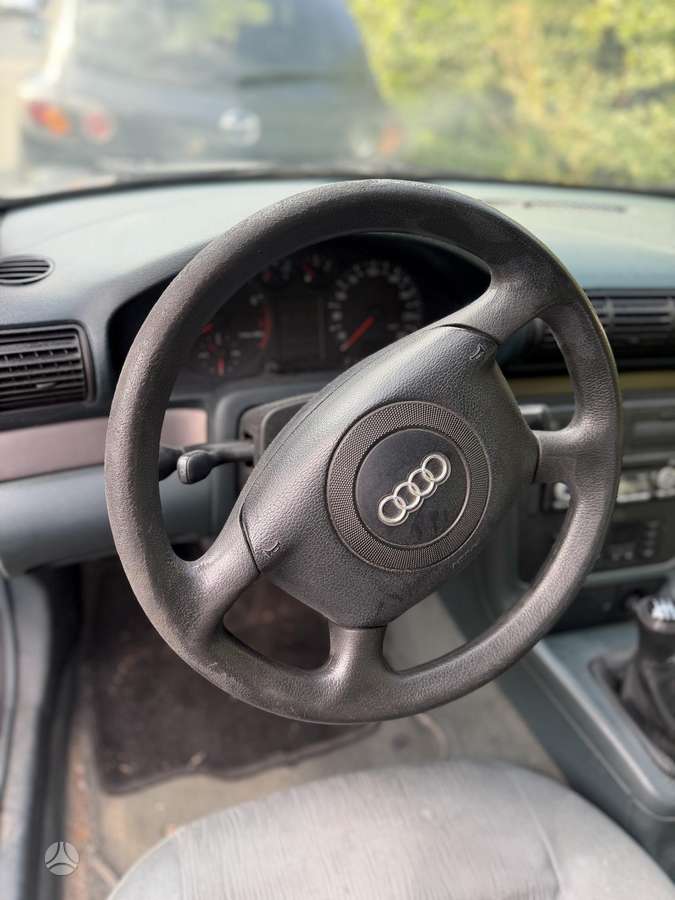 Audi A4, 1.6 l., Седан
