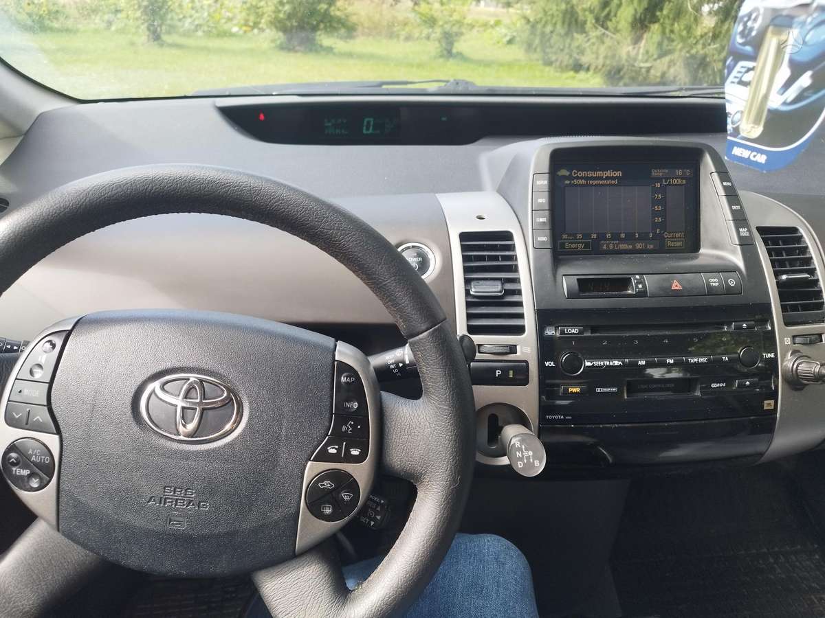 Toyota Prius - 10