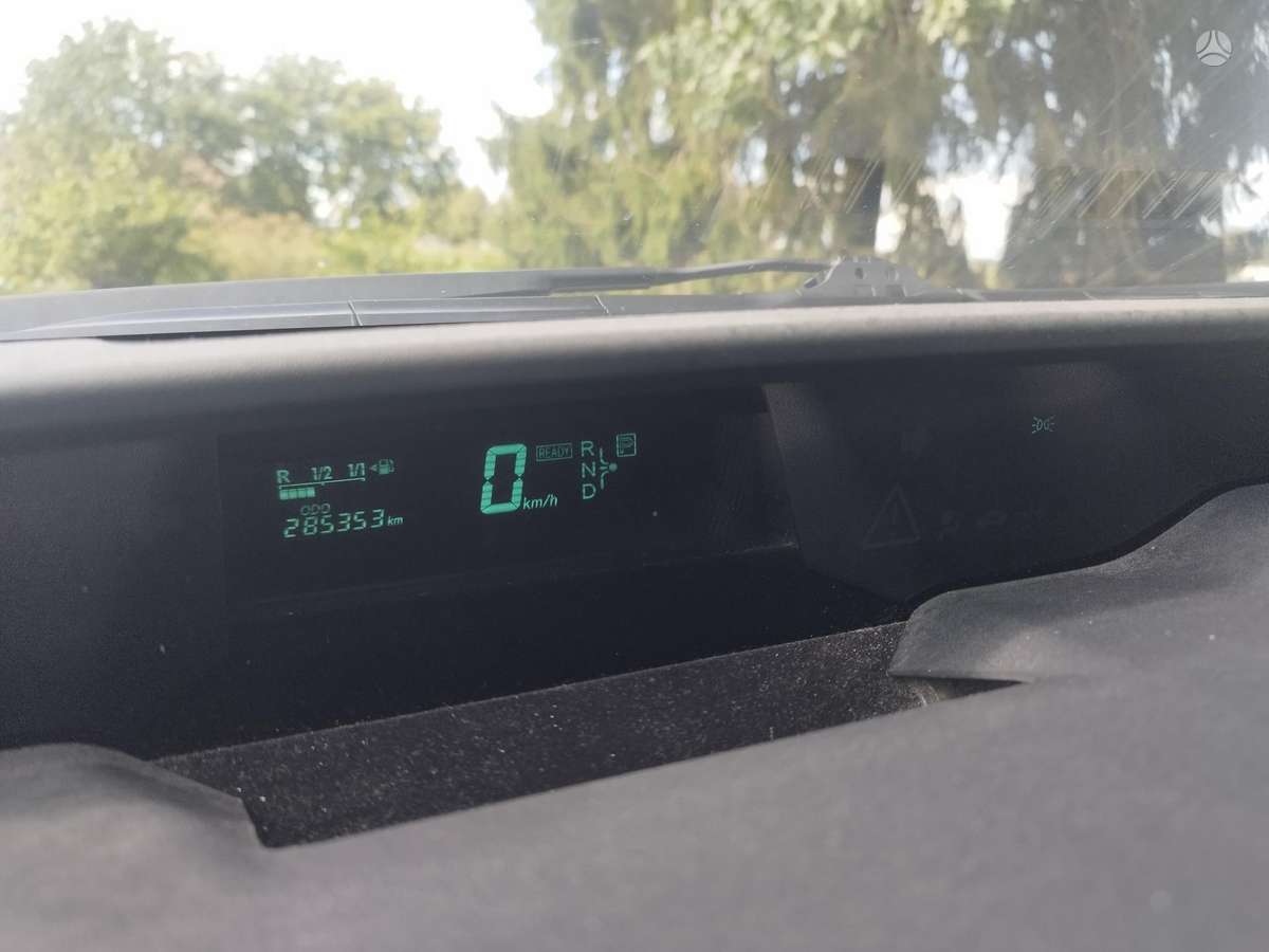 Toyota Prius - 11
