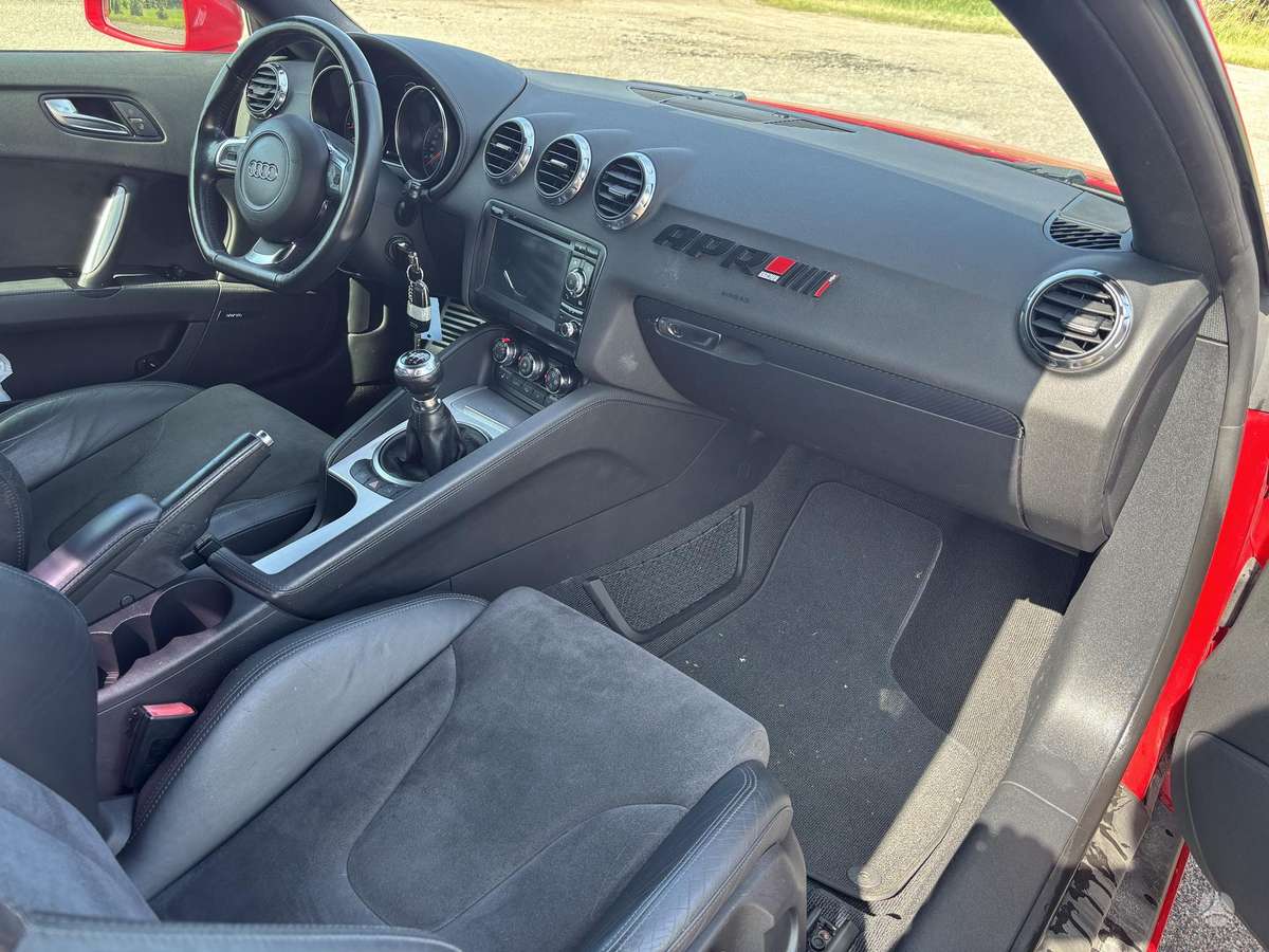Audi TT, 2.0 l., hatchback