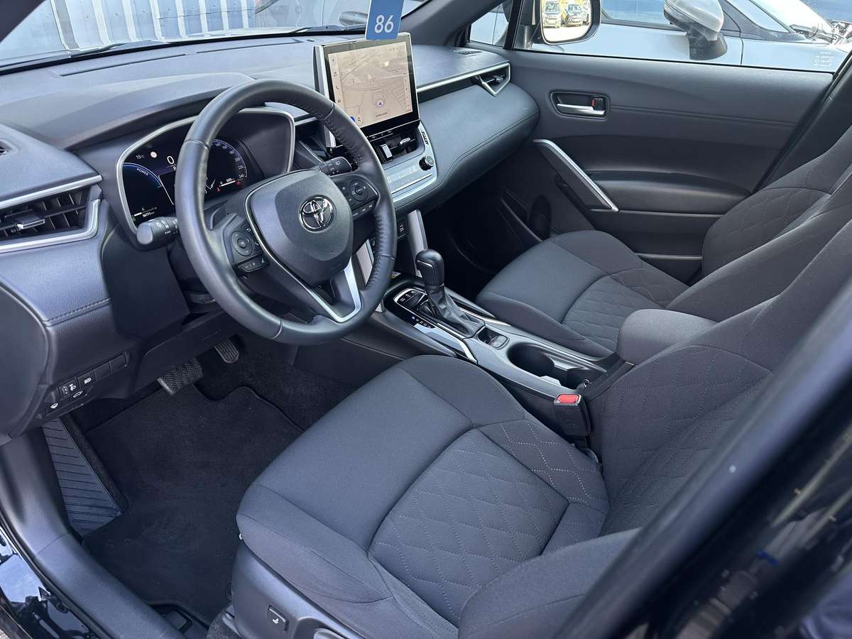 Toyota Corolla Cross - 9