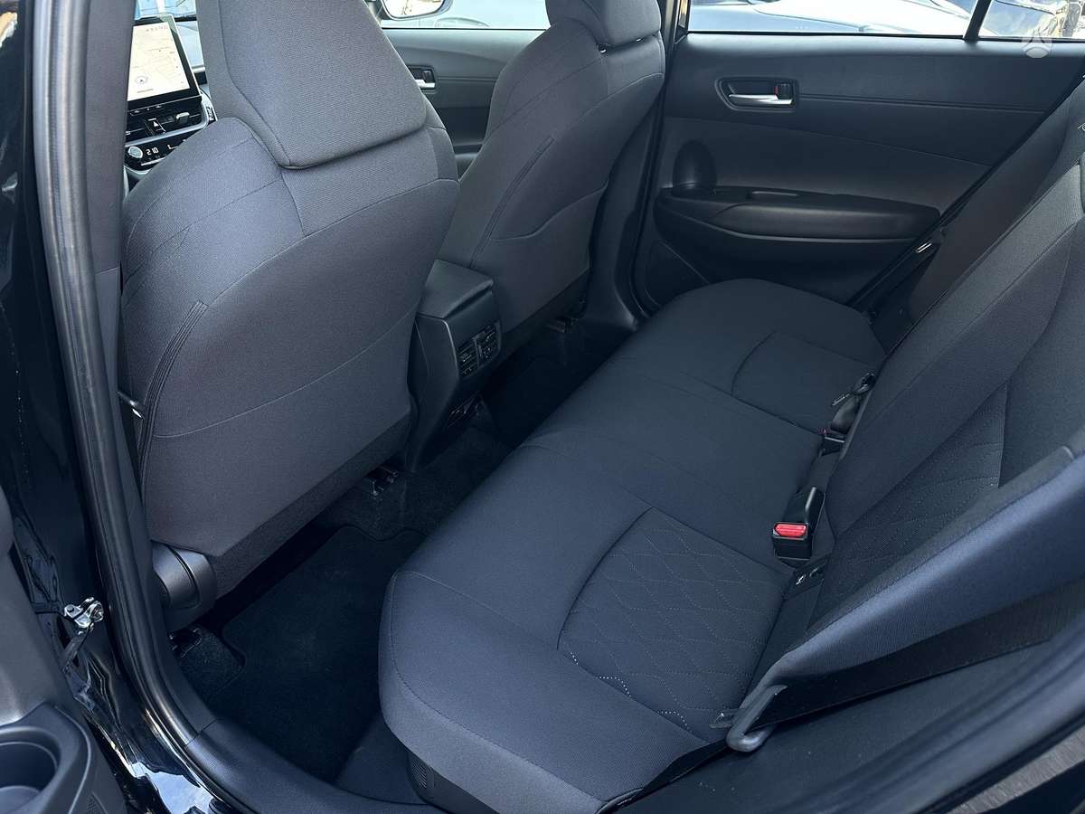 Toyota Corolla Cross - 10
