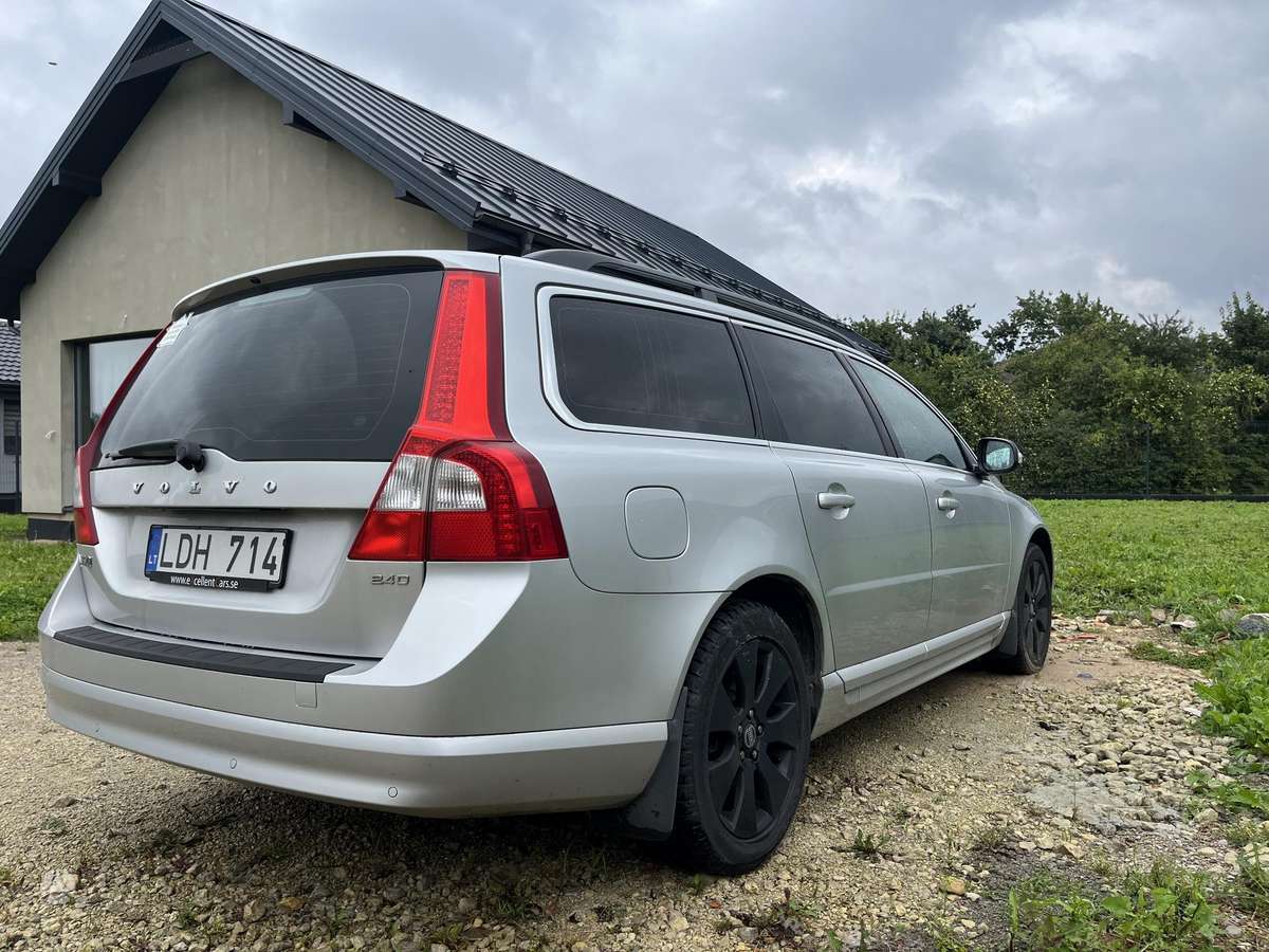 Volvo V70, 2.4 l., Универсал