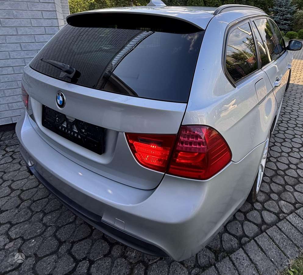 BMW 320, wagon