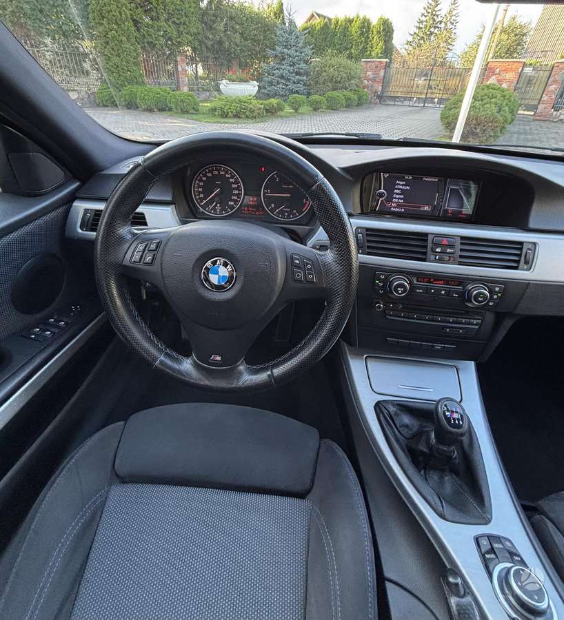 BMW 320, wagon