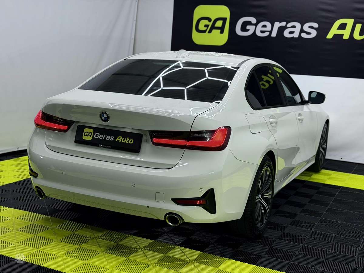 BMW 320, 2.0 l., Седан