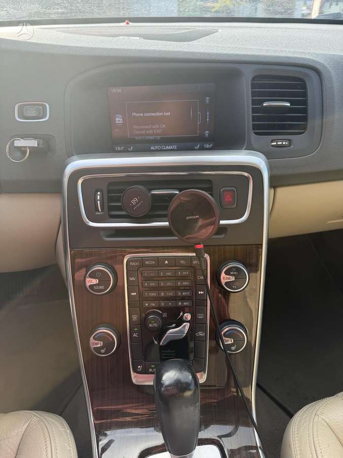 Volvo S60, 2.5 l., Седан