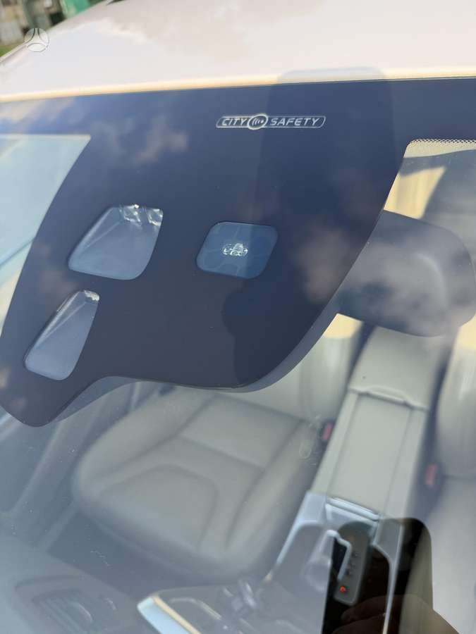 Volvo S60, 2.5 l., Седан