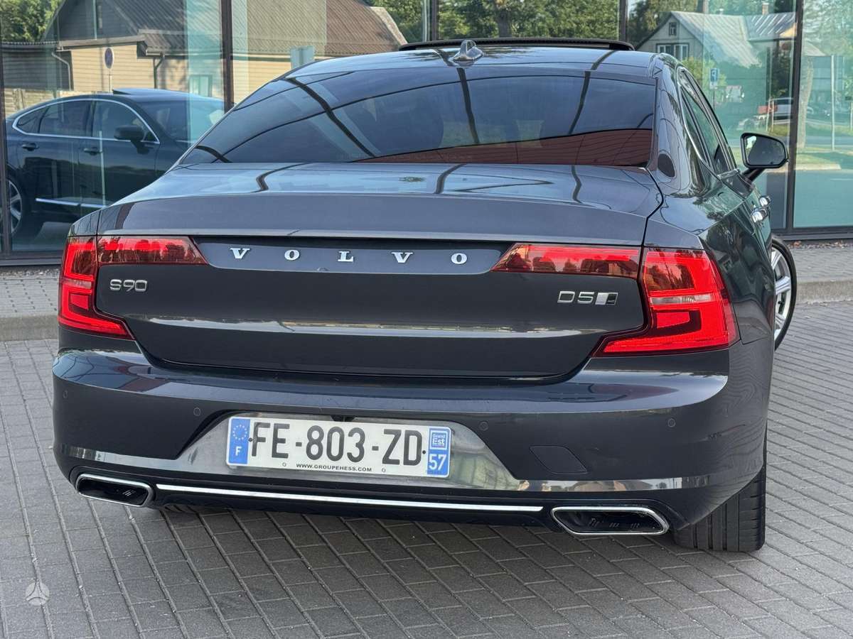 Volvo S90 - 5