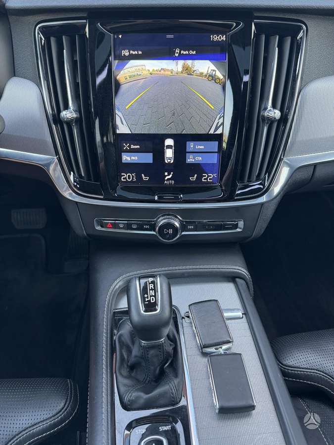 Volvo S90, 2.0 l., Седан