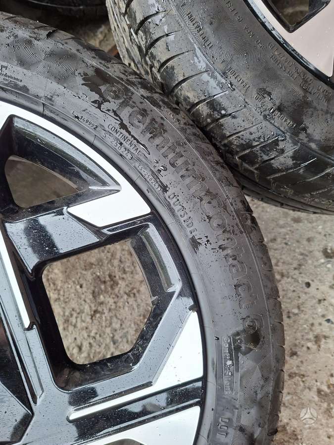 Continental, vasarinės 235/45 R18