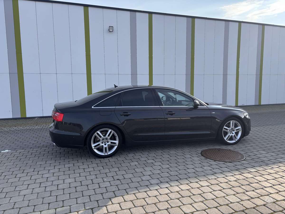 Audi A6, 3.0 l., Седан