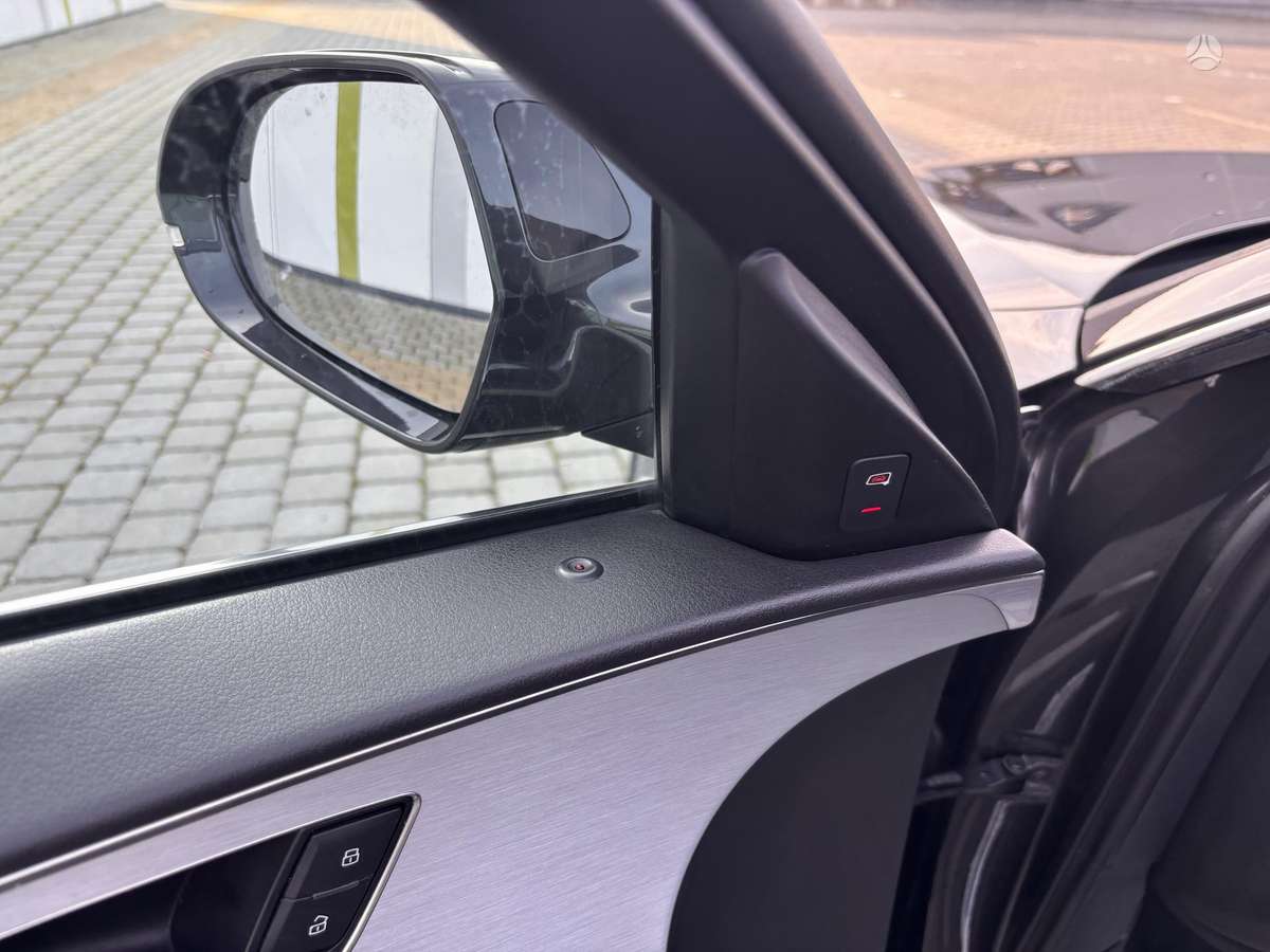Audi A6, 3.0 l., Седан