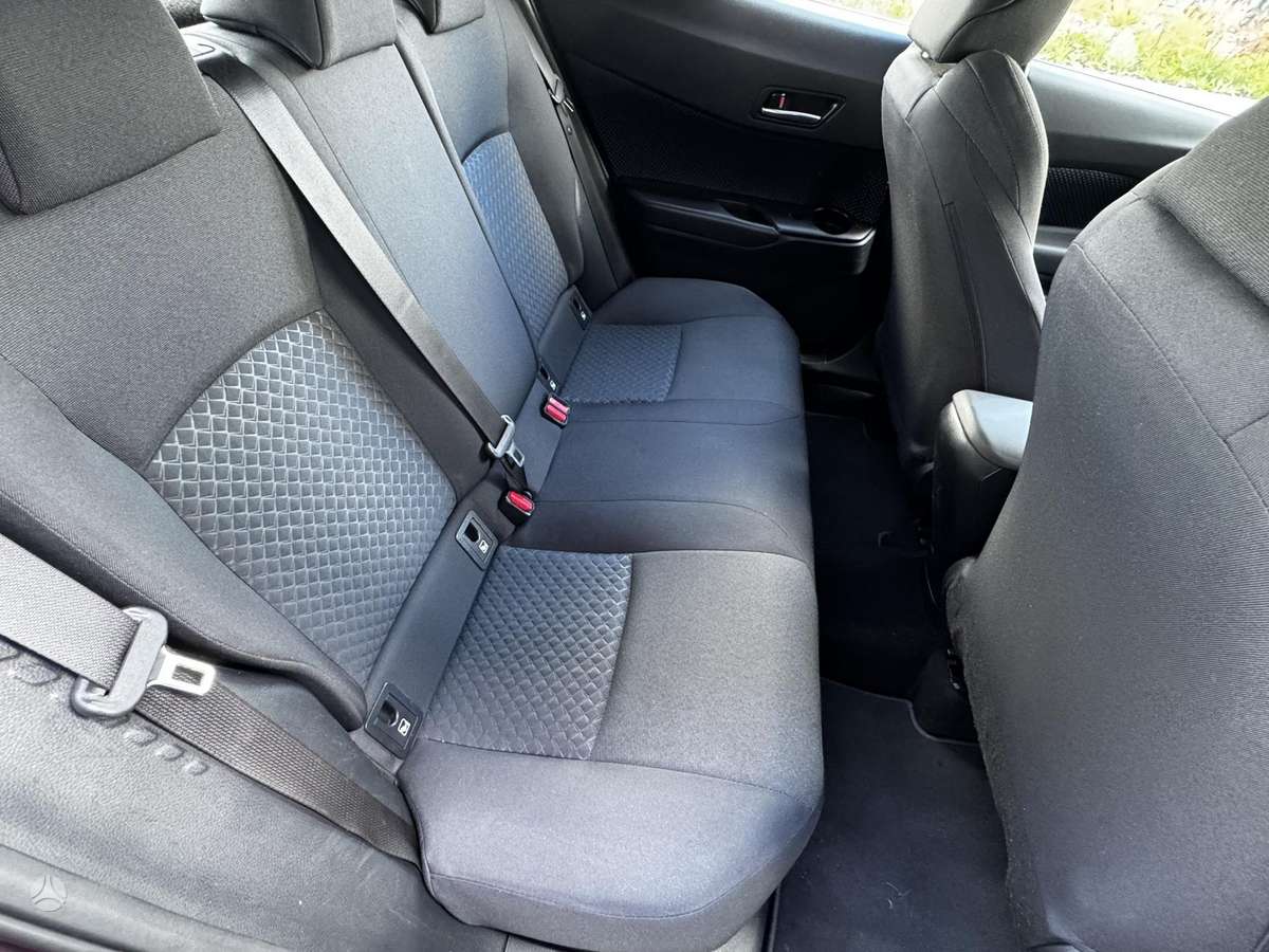 Toyota C-HR - 10
