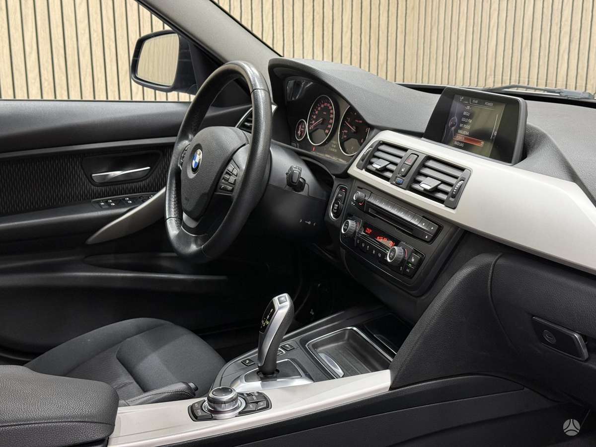 BMW 320, 2.0 l., wagon