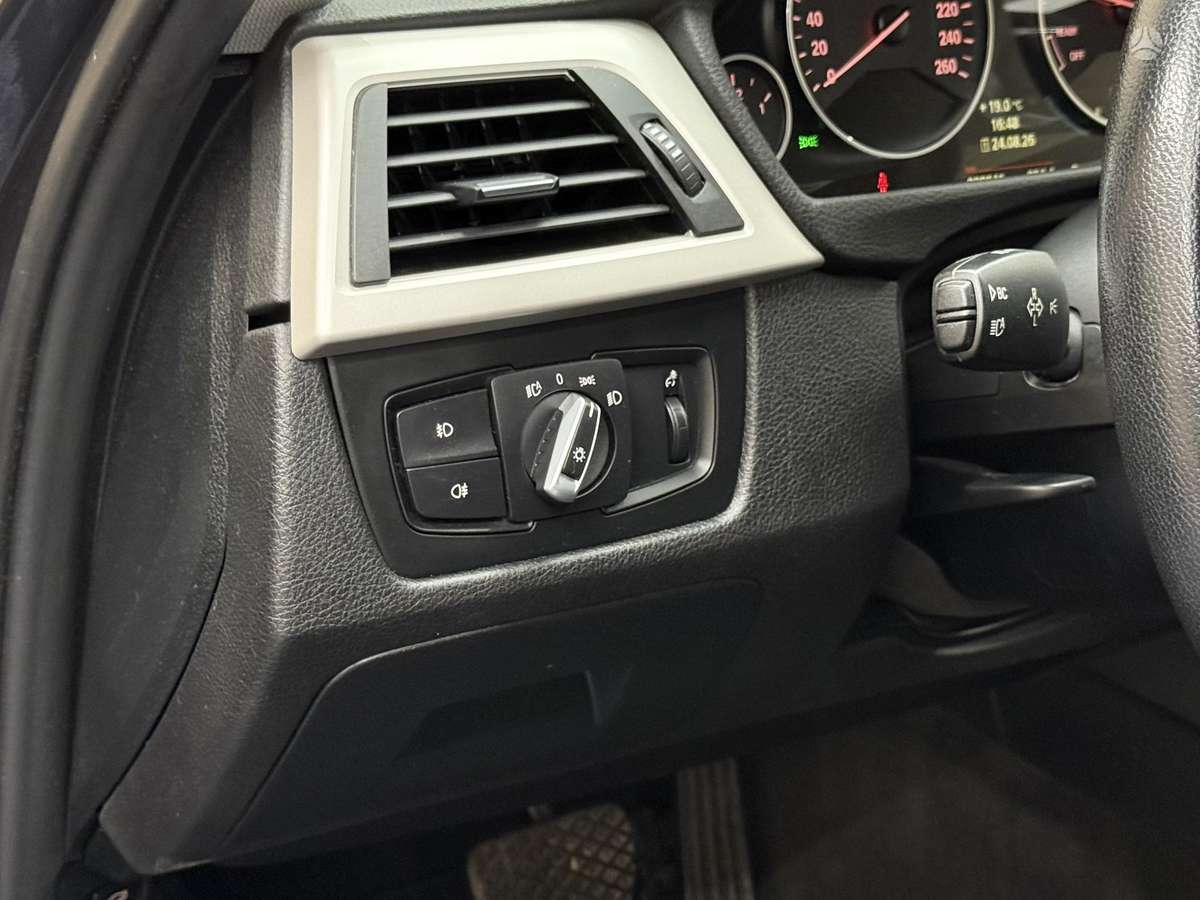 BMW 320, 2.0 l., universalas