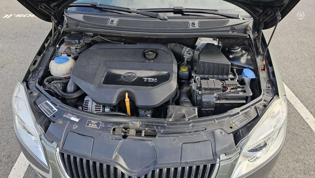 Škoda Roomster - 8