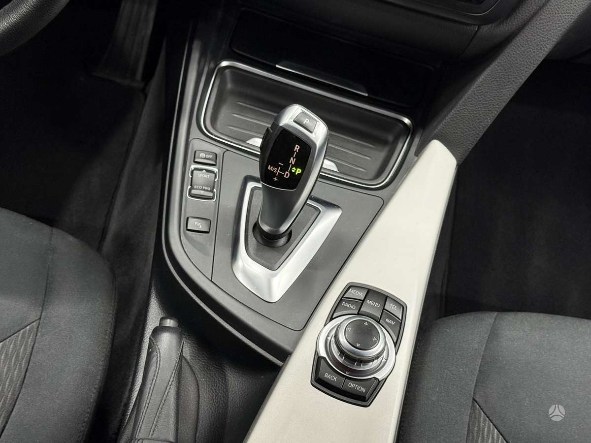 BMW 320, 2.0 l., wagon