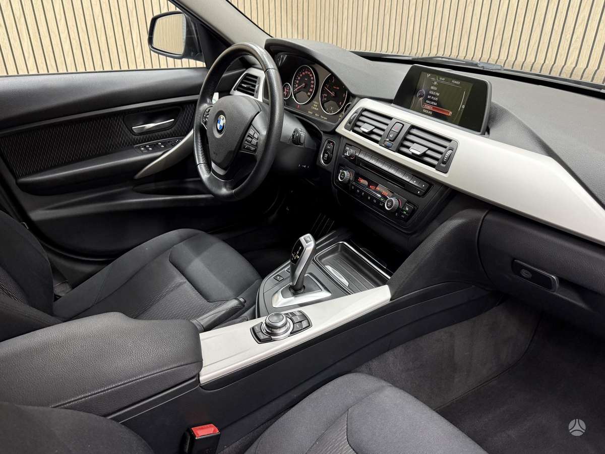 BMW 320, 2.0 l., wagon