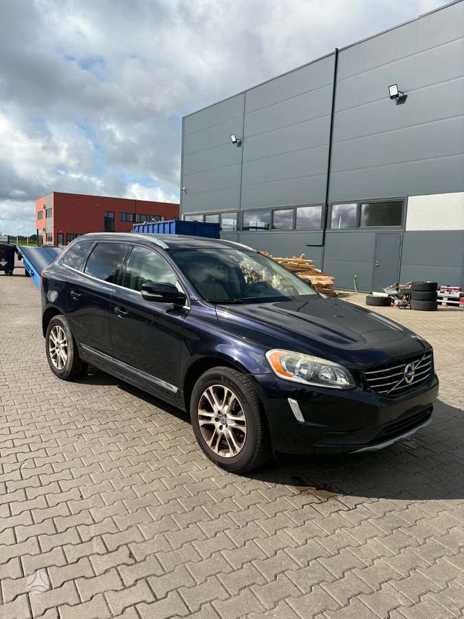 Volvo XC60 - 2