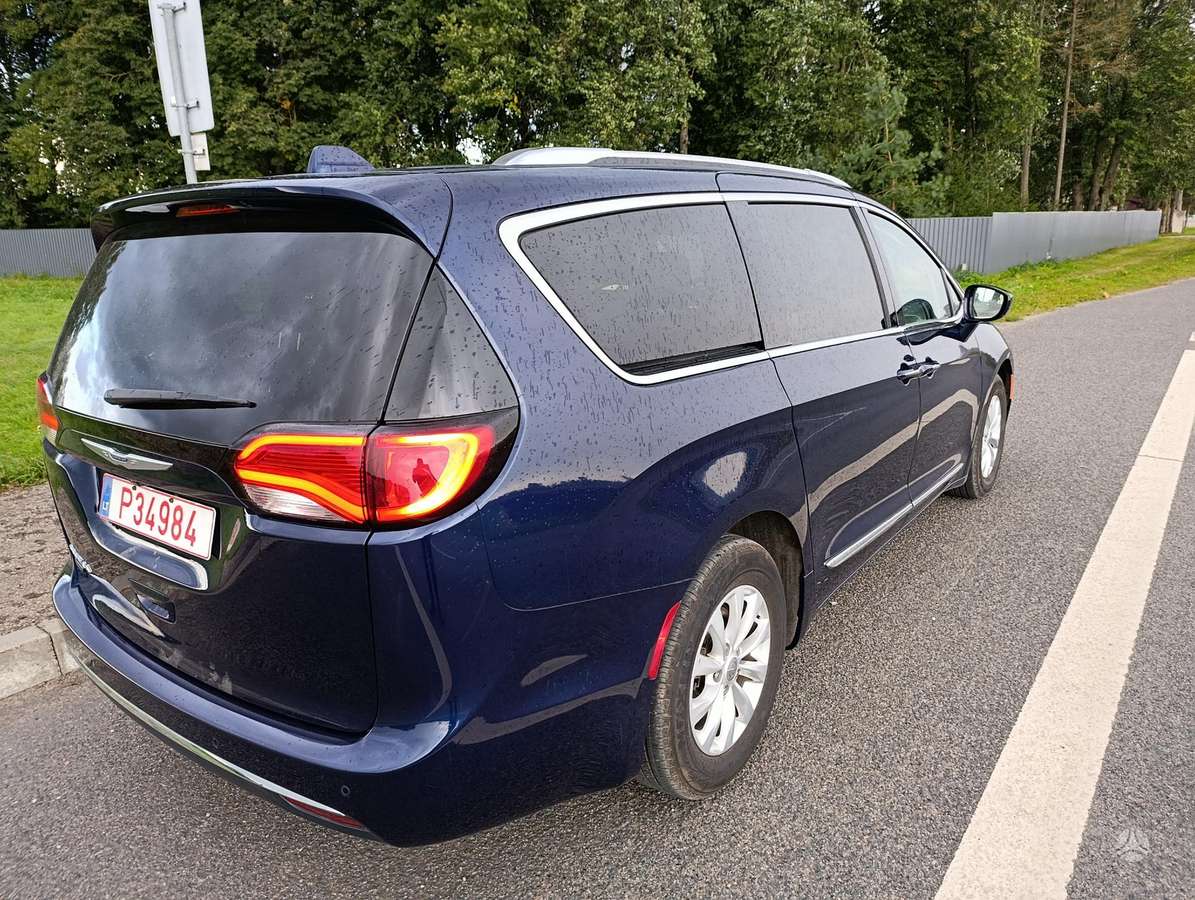 Chrysler Pacifica, 3.6 l., Минивэн