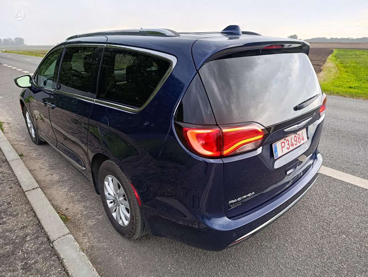 Chrysler Pacifica, 3.6 l., Минивэн
