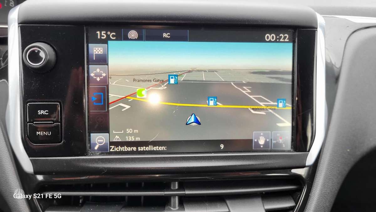 Peugeot 208, 1.2 l., hatchback