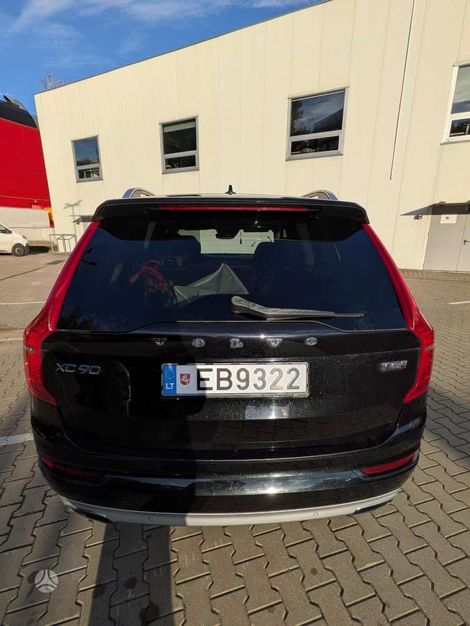 Volvo XC90 - 4