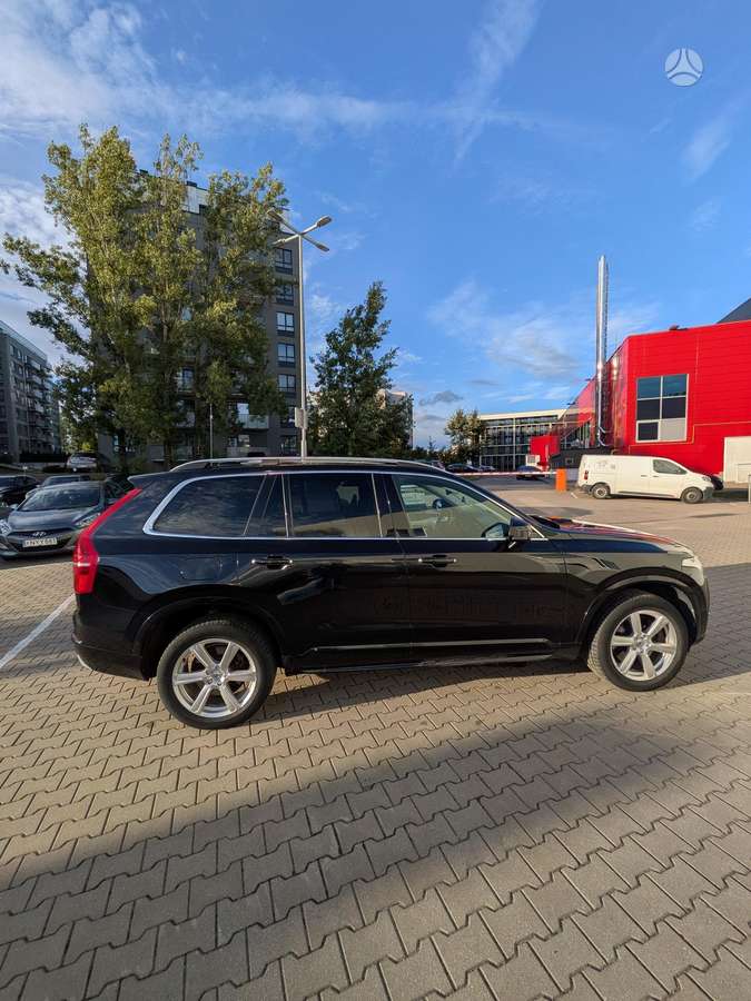 Volvo XC90 - 6