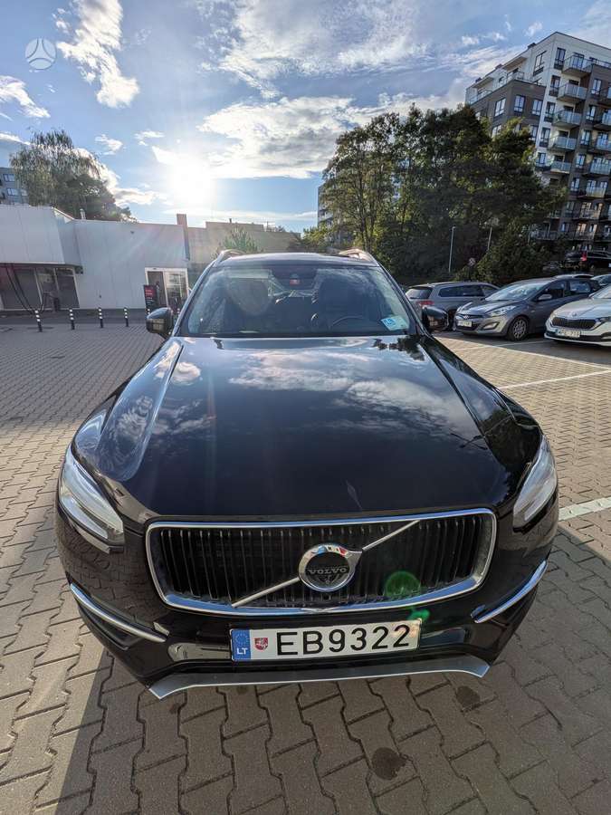 Volvo XC90 - 8