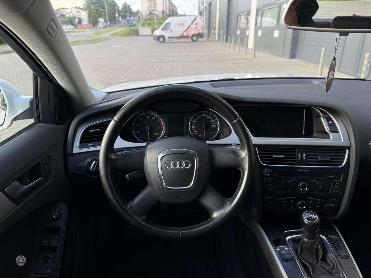 Audi A4, 2.0 l., Универсал