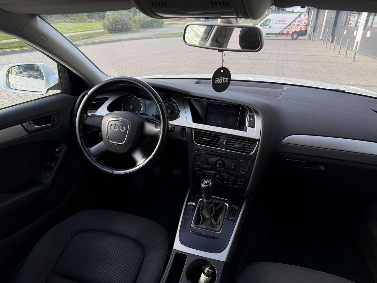 Audi A4, 2.0 l., Универсал