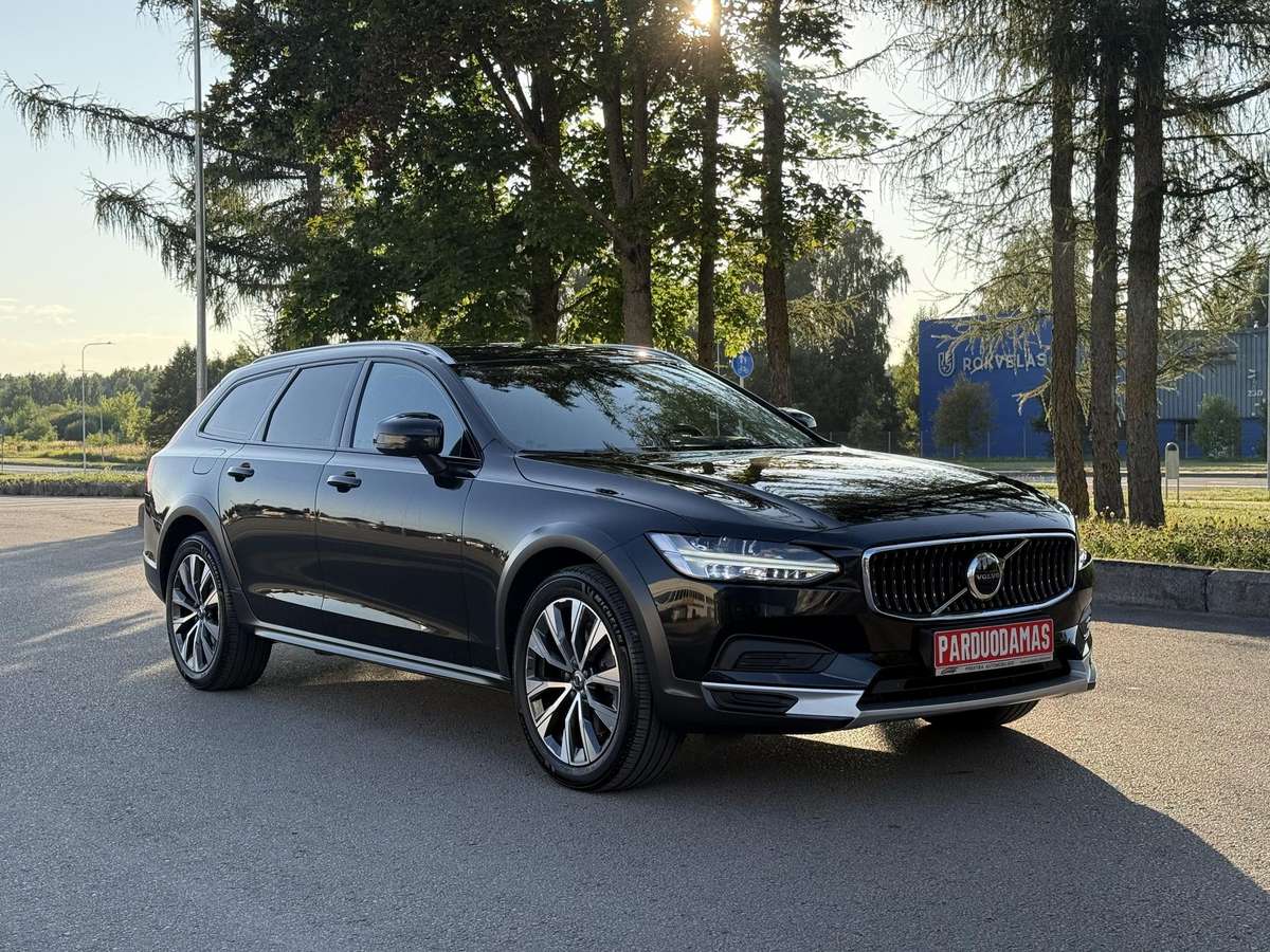 Volvo V90 Cross Country - 8