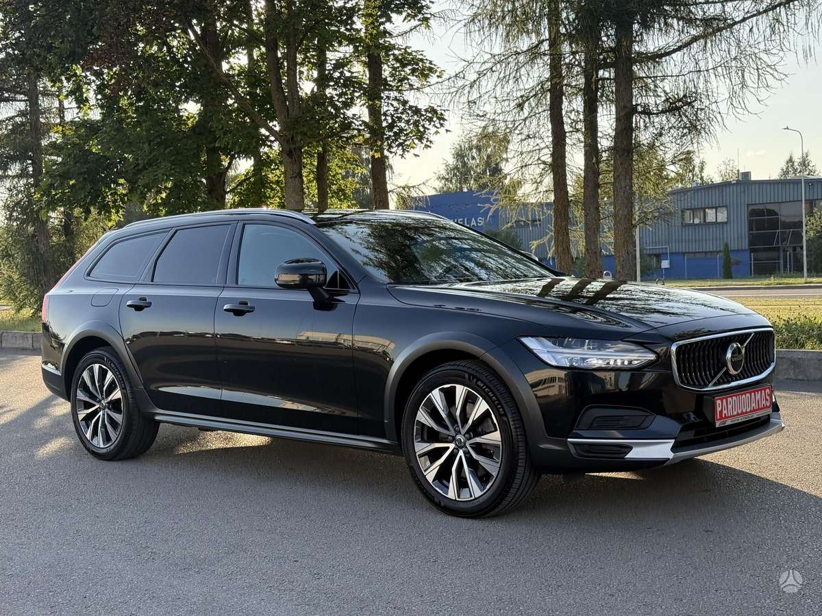 Volvo V90 Cross Country - 7