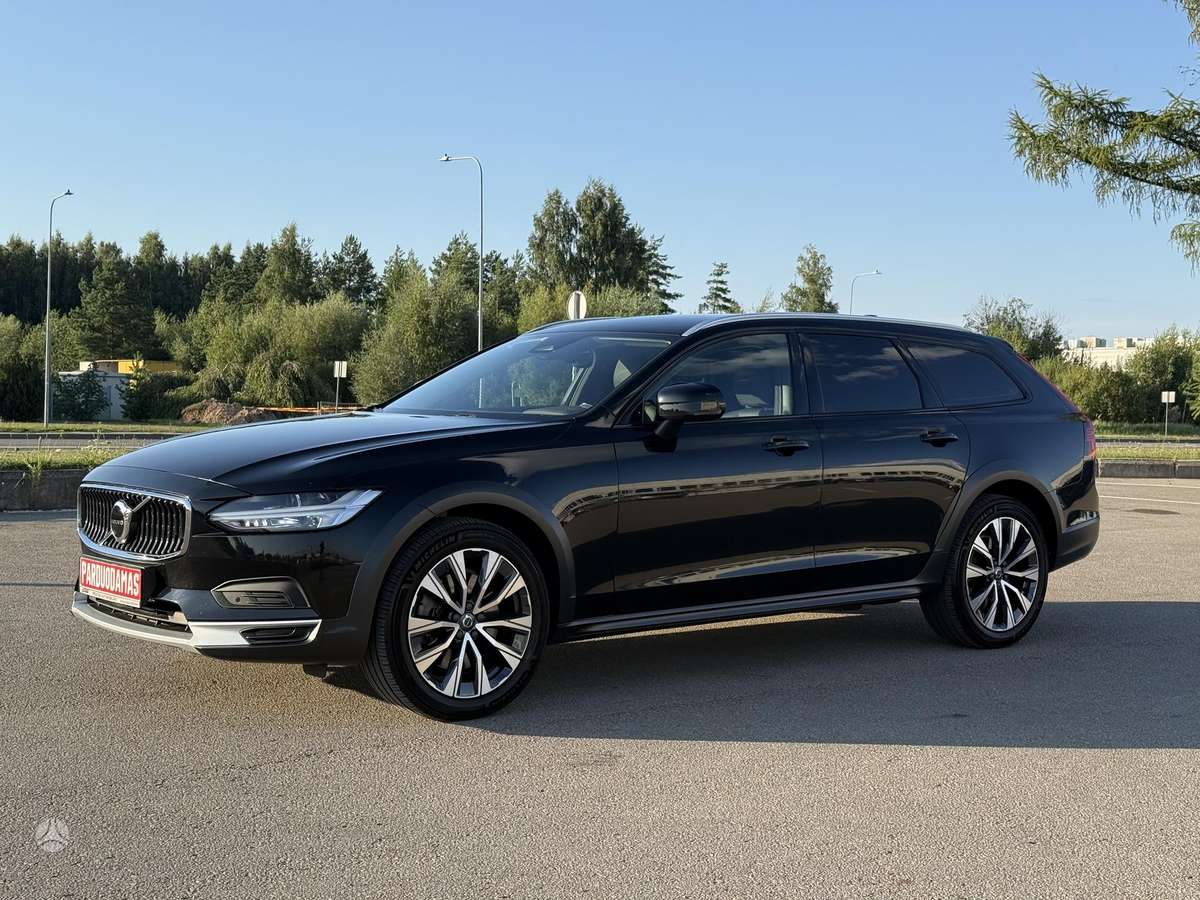Volvo V90 Cross Country - 2