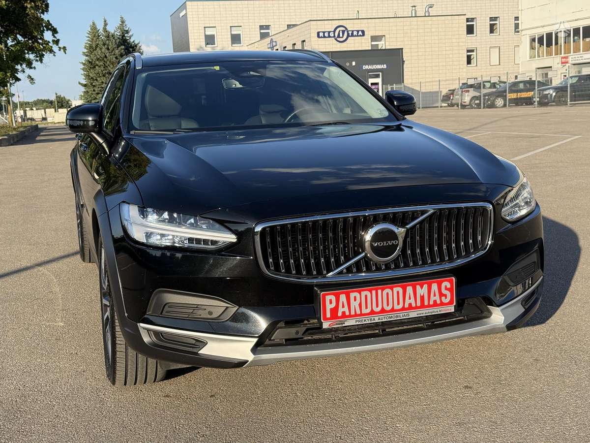 Volvo V90 Cross Country - 5