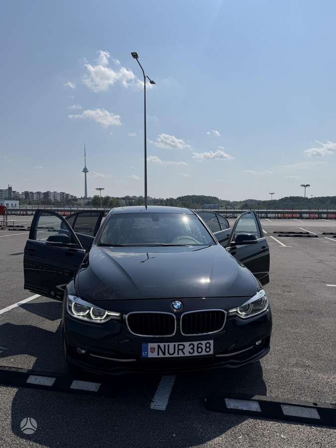 BMW 330, 2.0 l., Седан