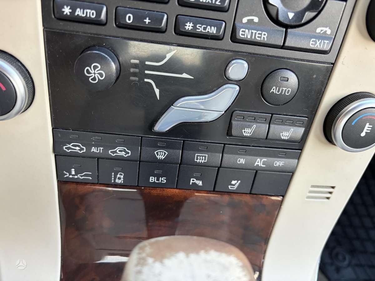 Volvo S80 - 11