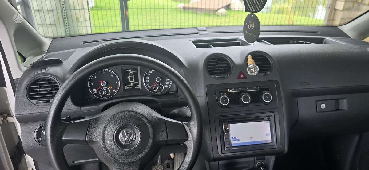 Volkswagen Caddy - 9