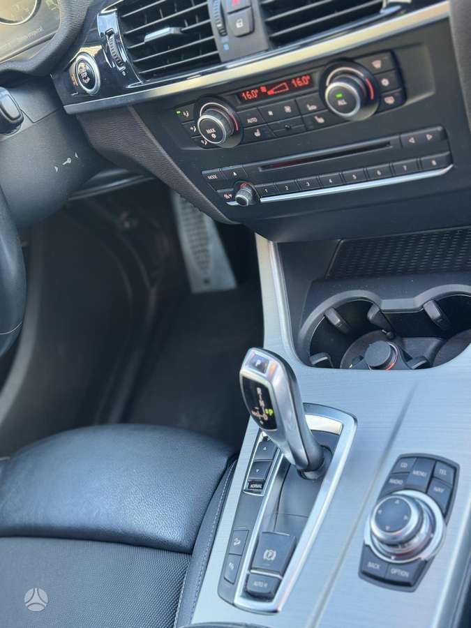 BMW X3, 2.0 l., off-road / crossover