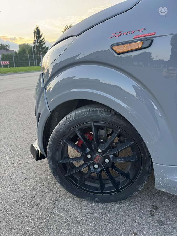 Ligier JS50, 0.5 l., hatchback