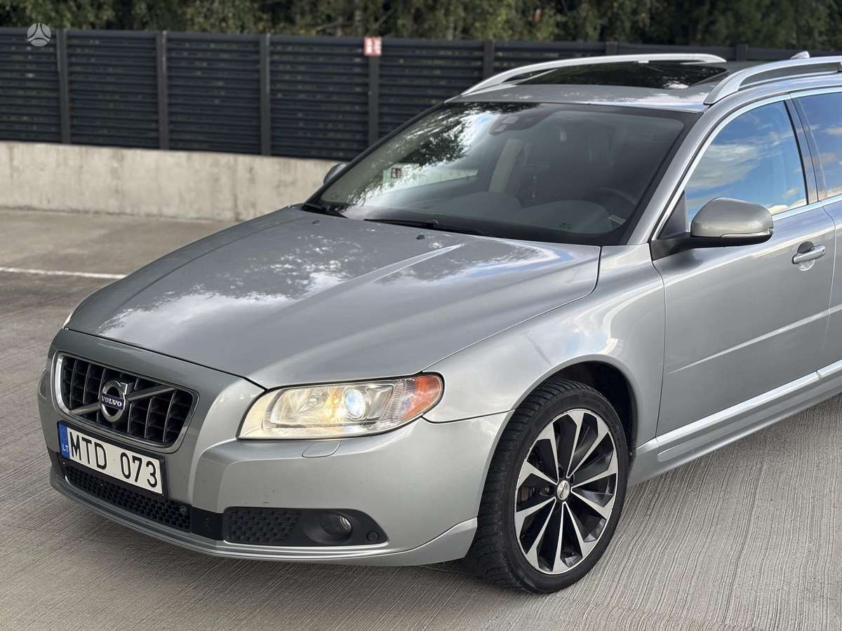 Volvo V70, 2.0 l., Универсал