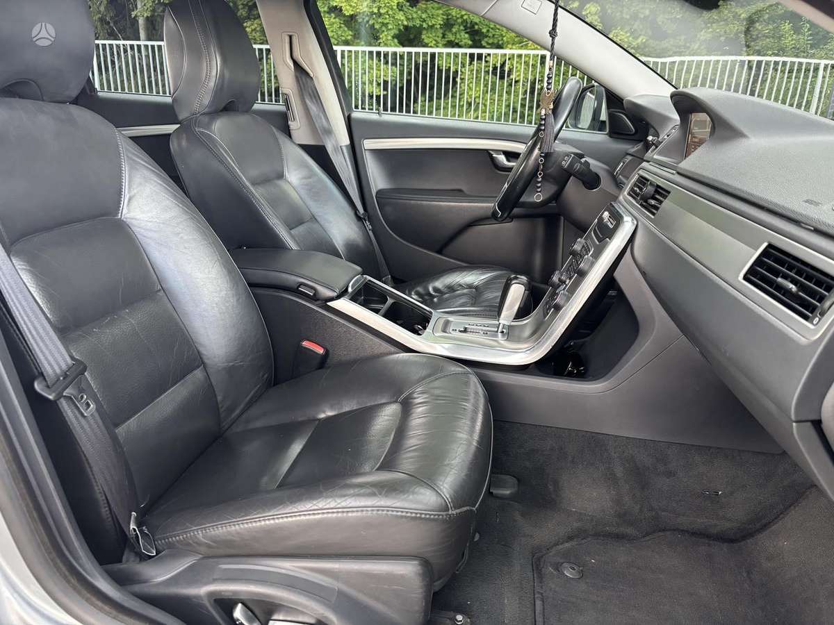 Volvo V70, 2.0 l., Универсал