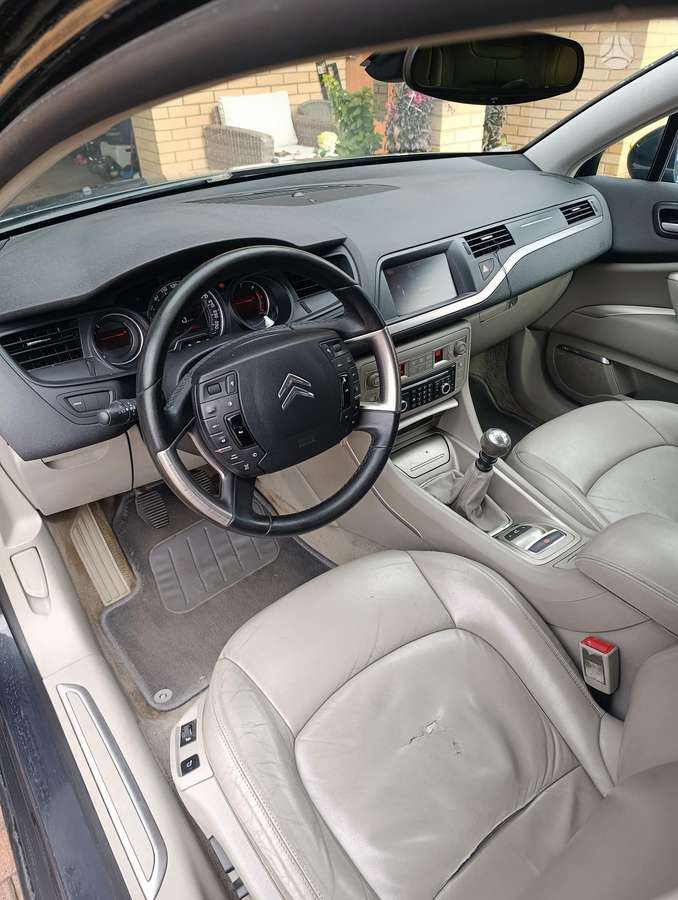 Citroen C5, 2.2 l., Седан