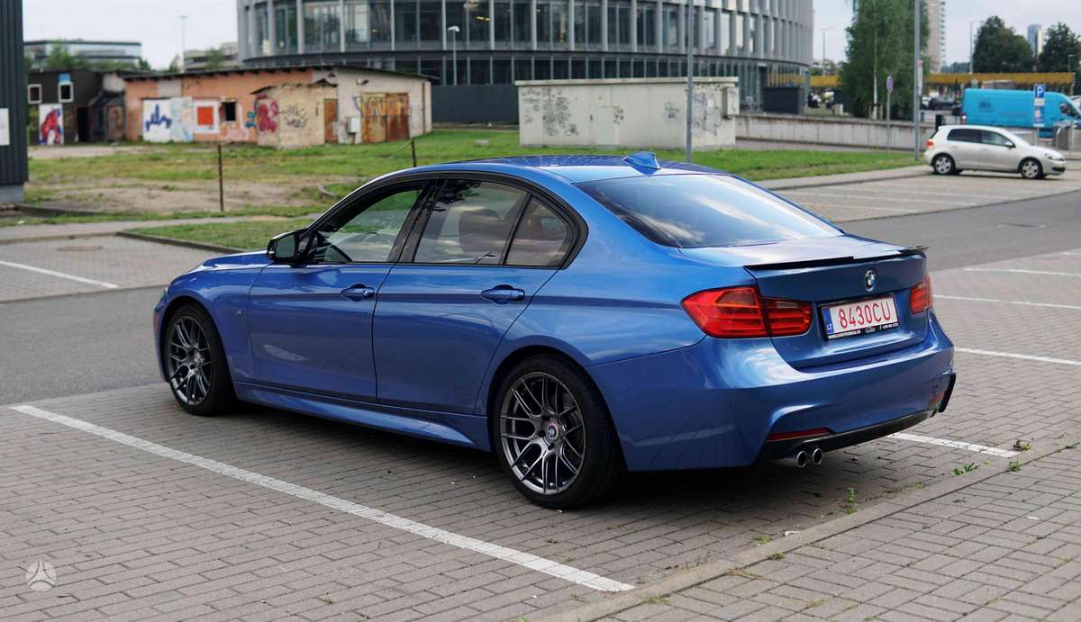 BMW 328, 2.0 l., Седан