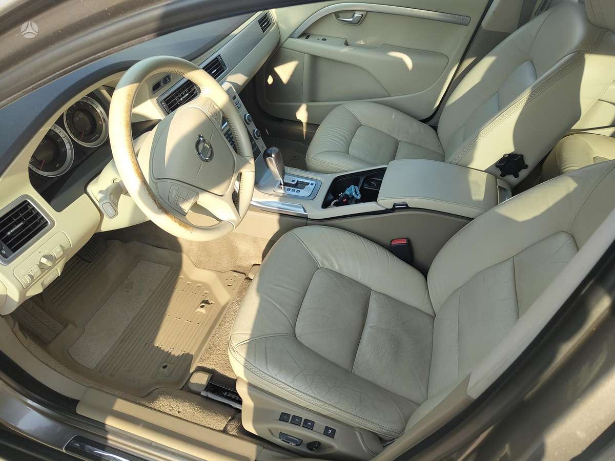 Volvo XC70, 3.2 l., Универсал