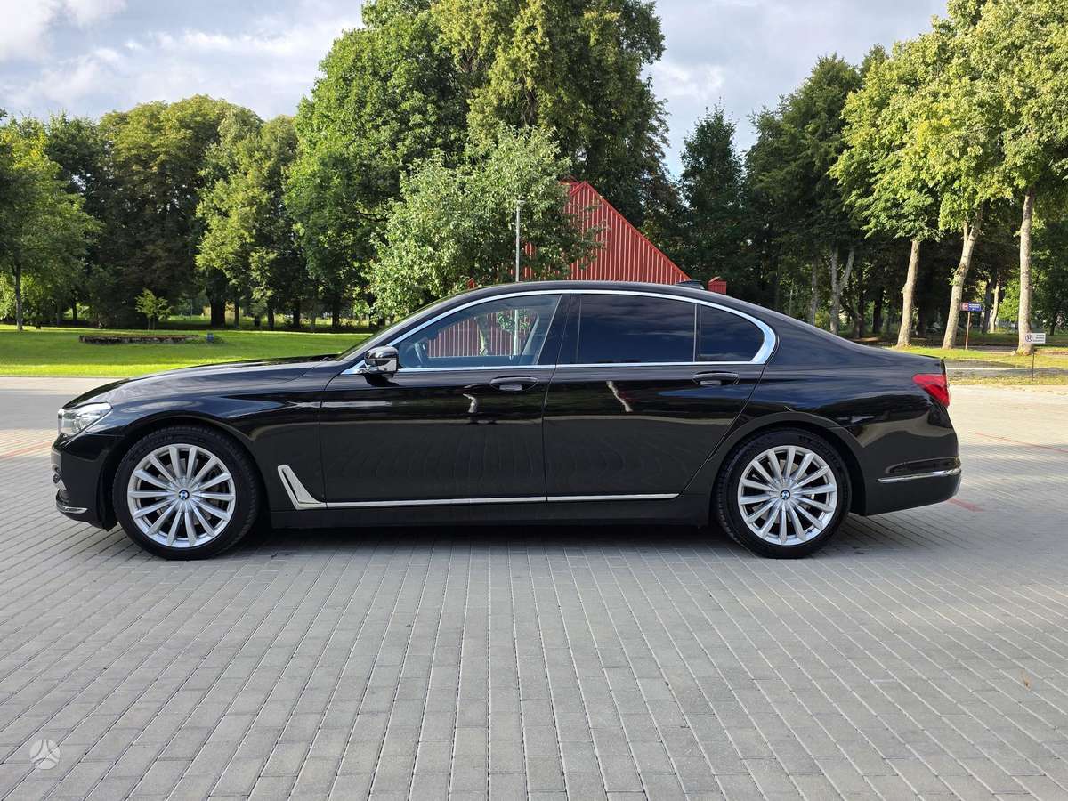BMW 730, 3.0 l., Седан