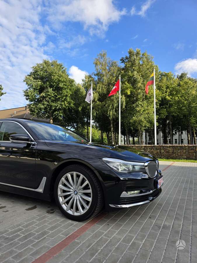 BMW 730, 3.0 l., Седан